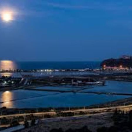 Cagliari On The Park .Mare E Storia! Apartment Bagian luar foto