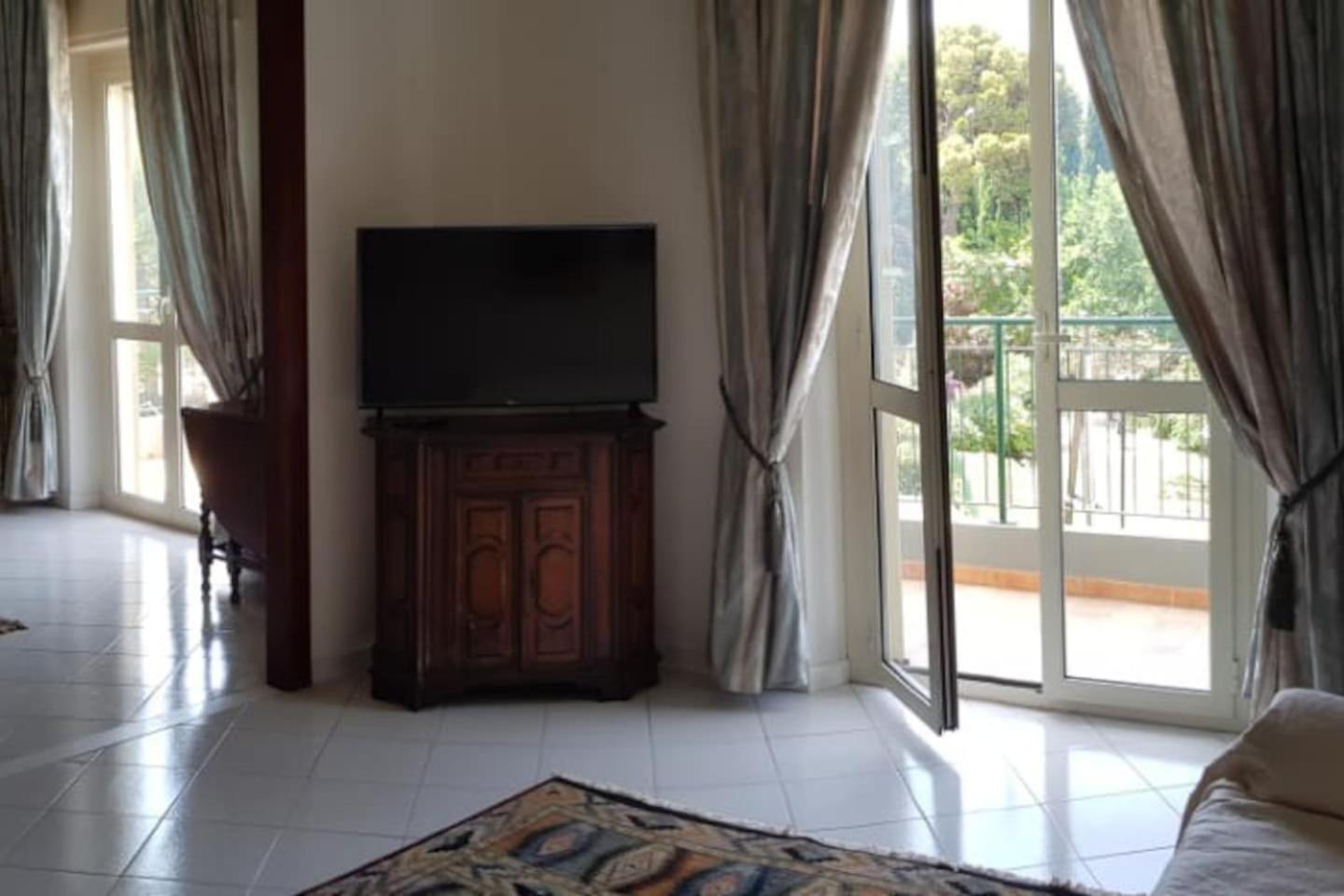 Cagliari On The Park .Mare E Storia! Apartment Bagian luar foto