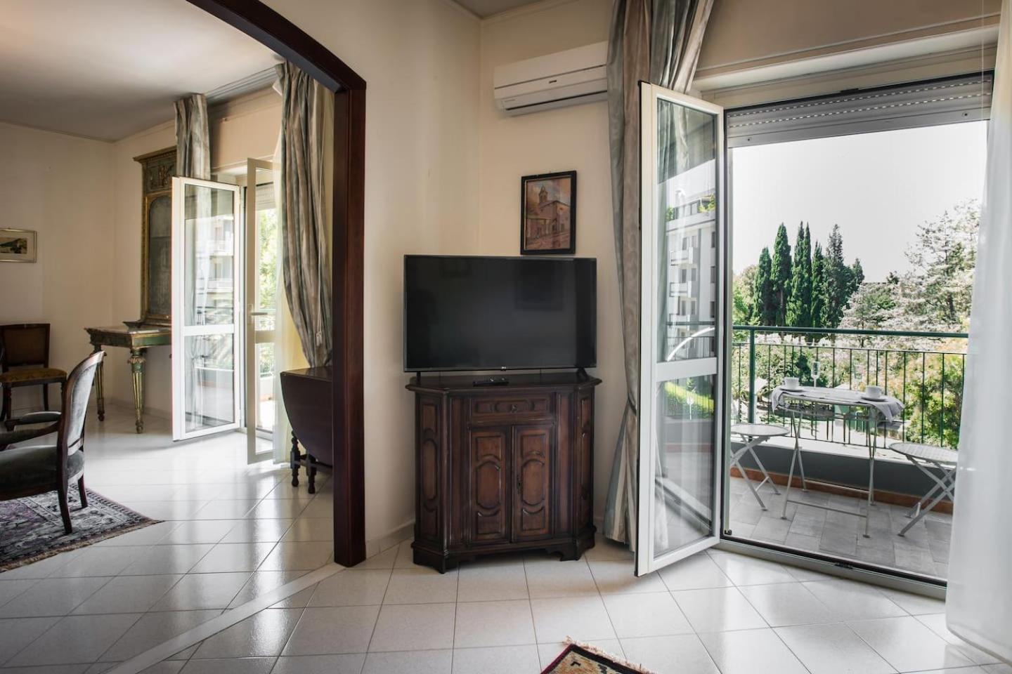 Cagliari On The Park .Mare E Storia! Apartment Bagian luar foto