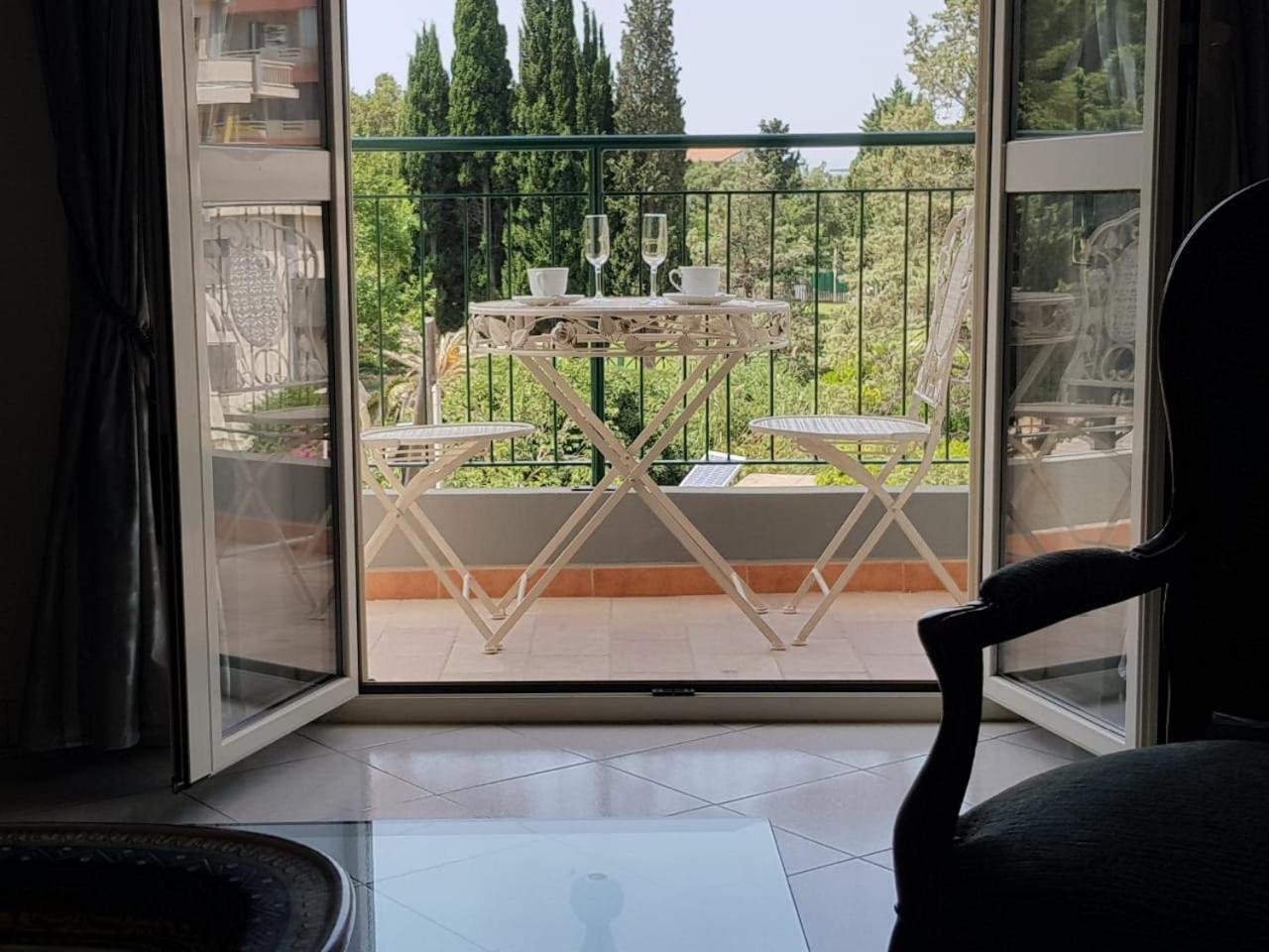 Cagliari On The Park .Mare E Storia! Apartment Bagian luar foto